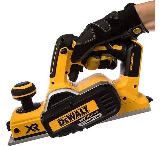 Рубанок аккумуляторный DeWalt DCP580P2, с 2 АКб и ЗУ