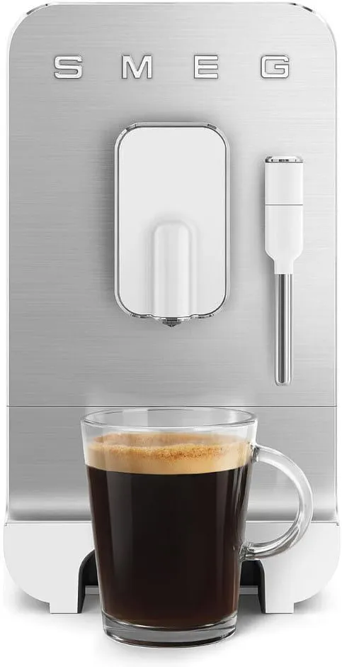 Кофемашина Smeg BCC12, белая