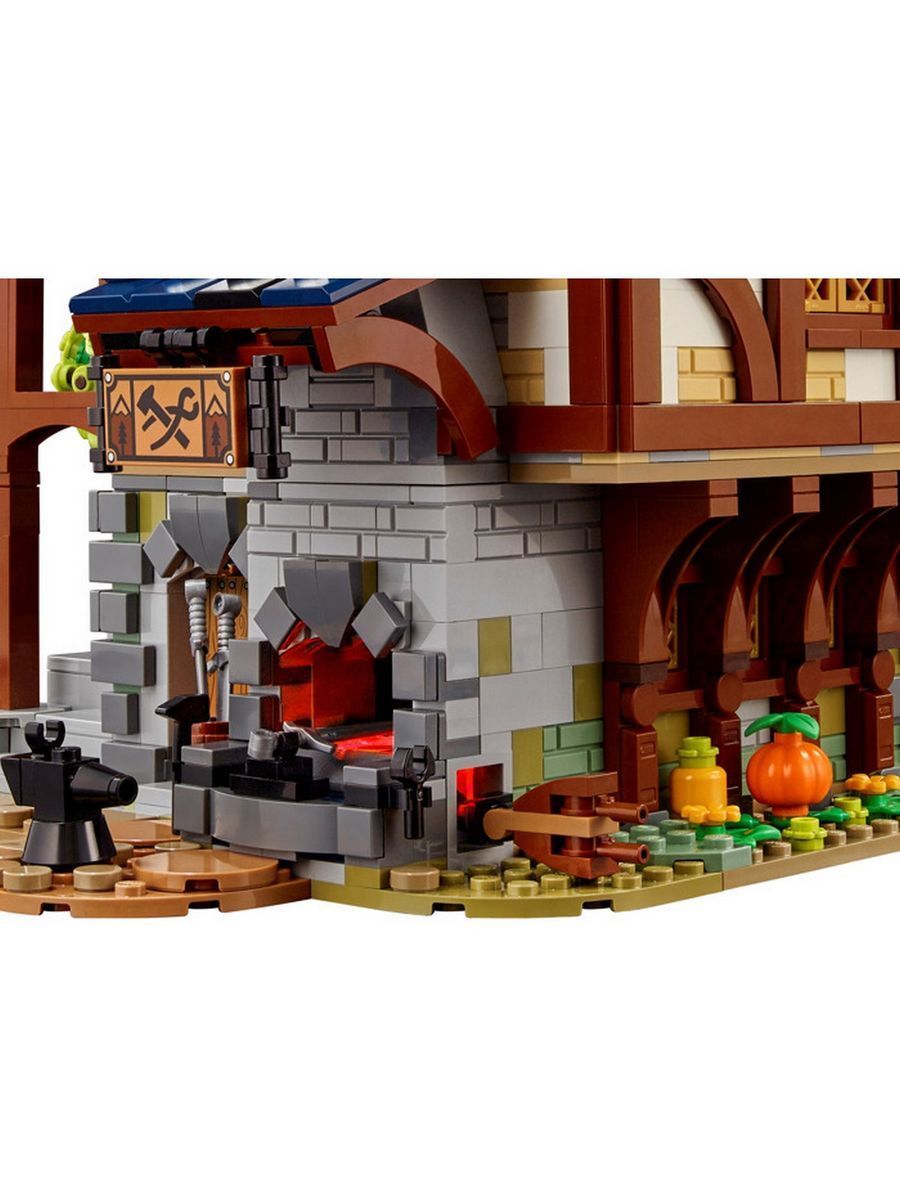 LEGO Ideas 21325 Средневековая кузница