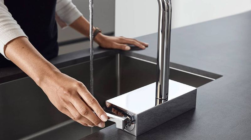 Смеситель для кухни (мойки) hansgrohe Aquno Select M81 73836000 хром