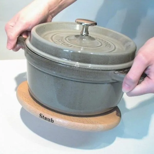 Чугунная круглая кастрюля Staub Cocotte Ø 20 см, графитовая 40509-304-0