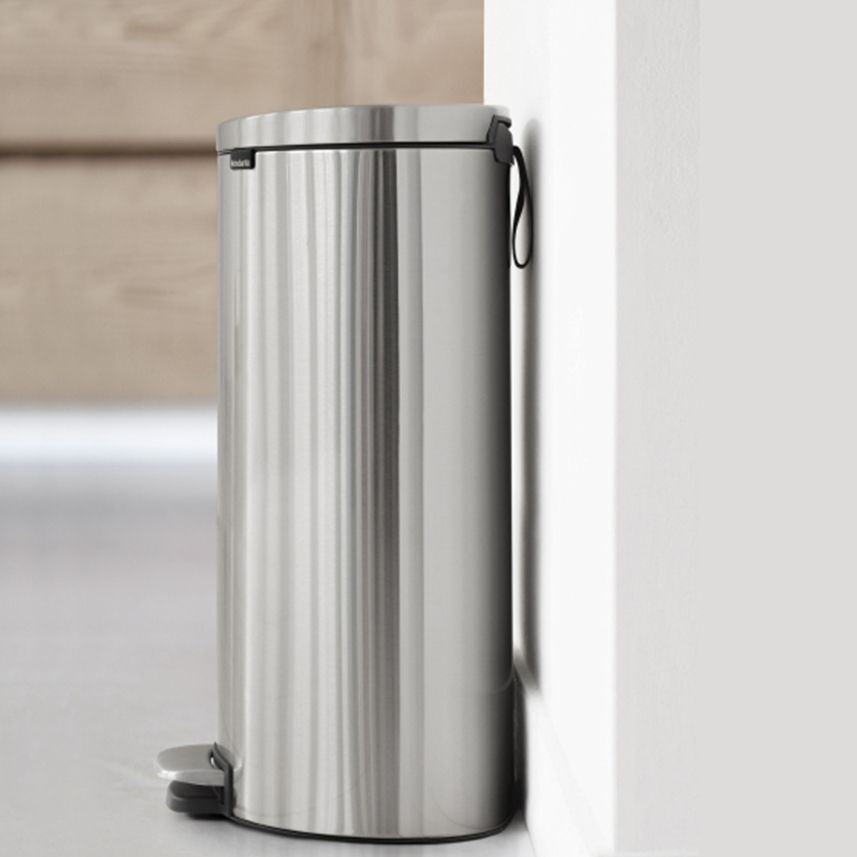 Мусорный бак с педалью Brabantia FlatBack+, 40л, MotionControl, матовая сталь 482021