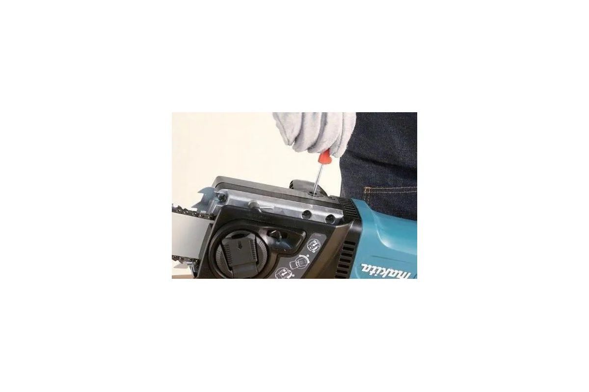 Проводная цепная пила Makita UC4050A