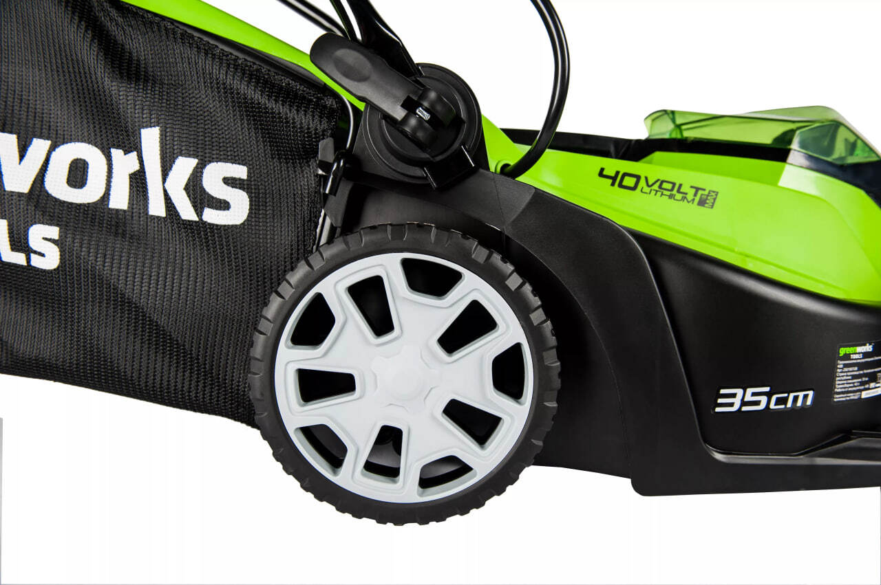 Аккумуляторная газонокосилка Greenworks GR2501907