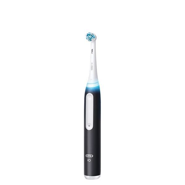 Электрическая зубная щетка Oral-B iO 3, черный