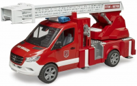 Игрушка Bruder пожарный Mercedes-Benz Sprinter с лестницей и светом