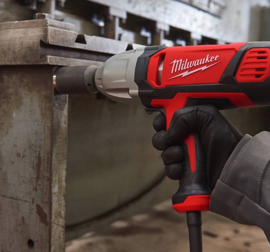 Ударный гайковерт Milwaukee IPWE 520R проводной 4933451525