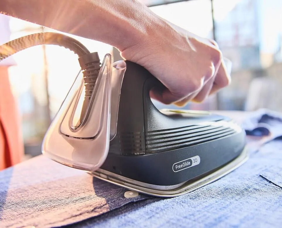 Парогенератор BRAUN CareStyle 3 IS 3257 черный