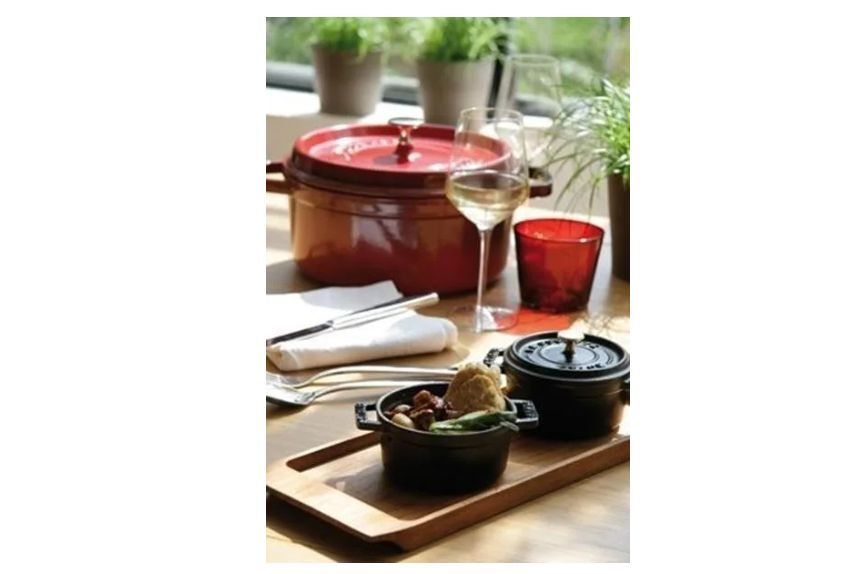 Чугунная кастрюля Staub Cocotte 28 см, красная 405098250