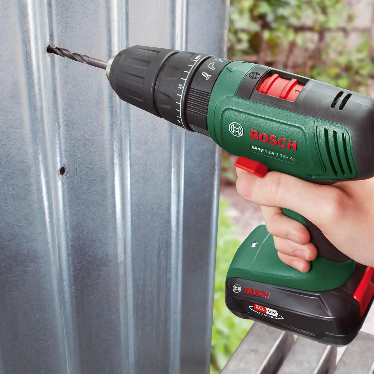 Аккумуляторная ударная дрель Bosch EasyImpact 18V-40 (06039D8102)