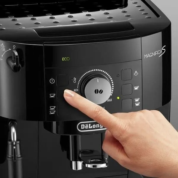Кофемашина автоматическая De'Longhi Magnifica S ECAM11.112.B