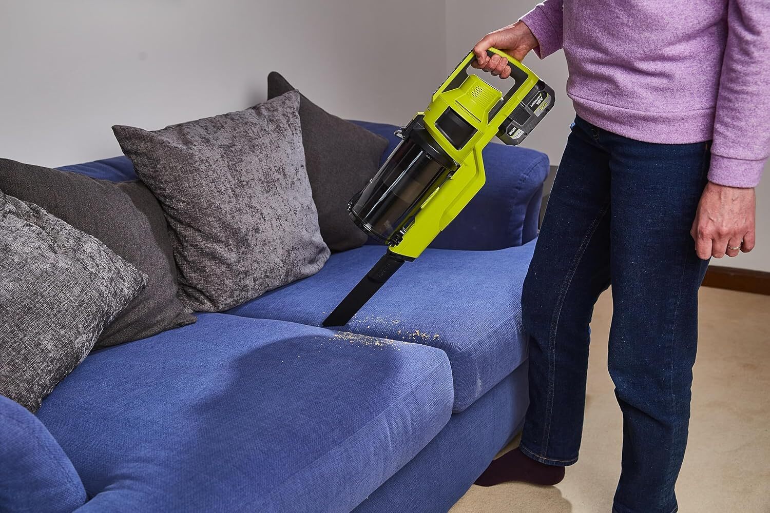 Вертикальный пылесос RYOBI RSV18BL-0 18V, HEPA-фильтр, 0.8 л, без АКБ и ЗУ