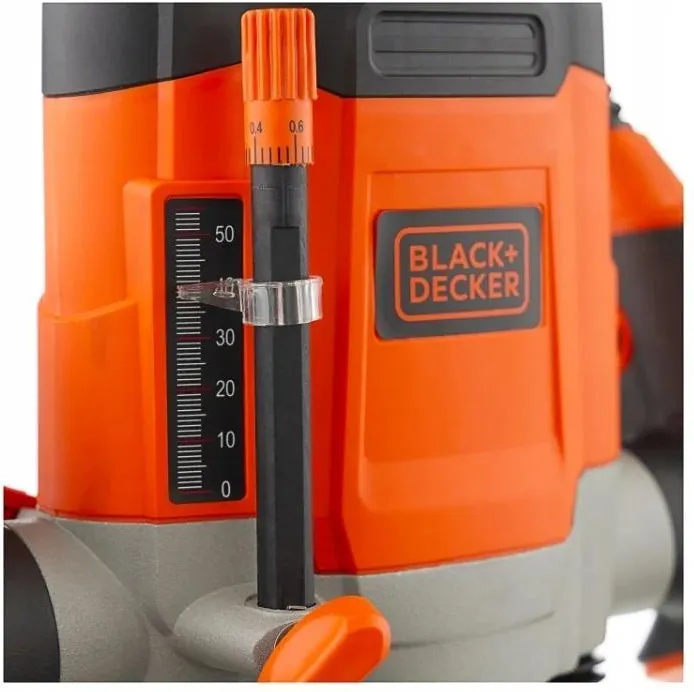 Вертикально-фрезерная машина Black&Decker KW1200E-QS
