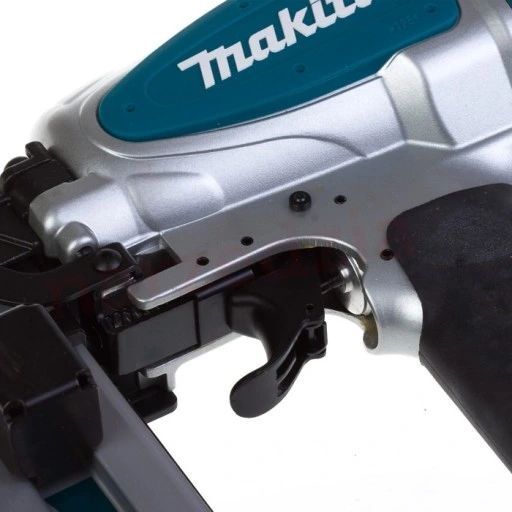 Степлер Makita AT2550A