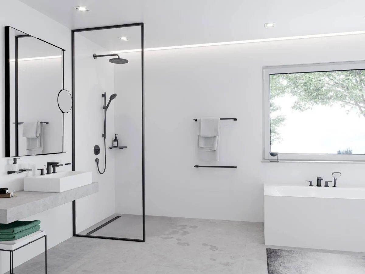 Душевой кронштейн Hansgrohe 389 мм 27413670 матовый черный