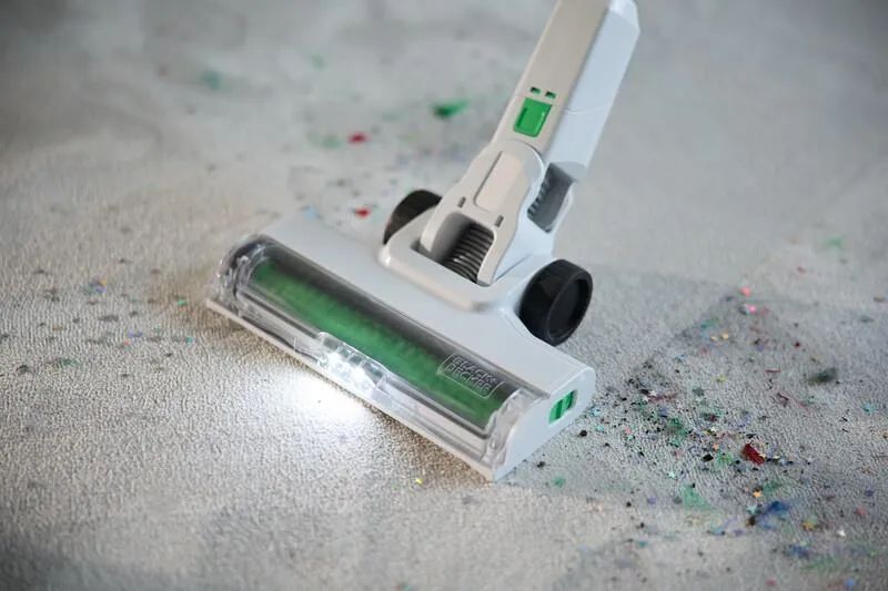 Вертикальный пылесос аккумуляторный Black&Decker REVSV18D1 PowerConnect