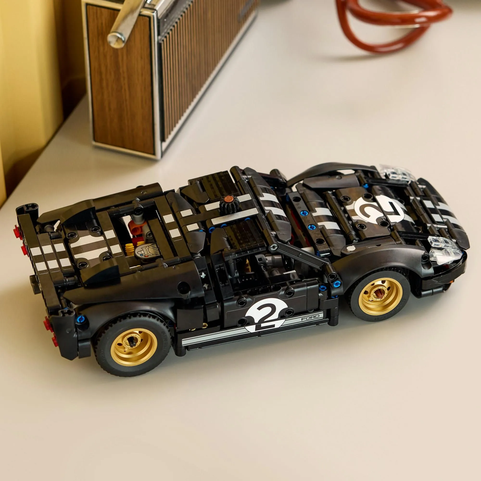 Конструктор LEGO Technic 42223 Гоночный автомобиль 1966 Ford GT40 MKIILEGO