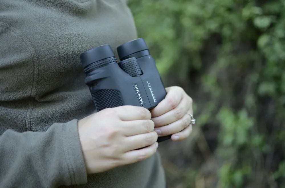 Бинокль Meade Rainforest Pro 10x32