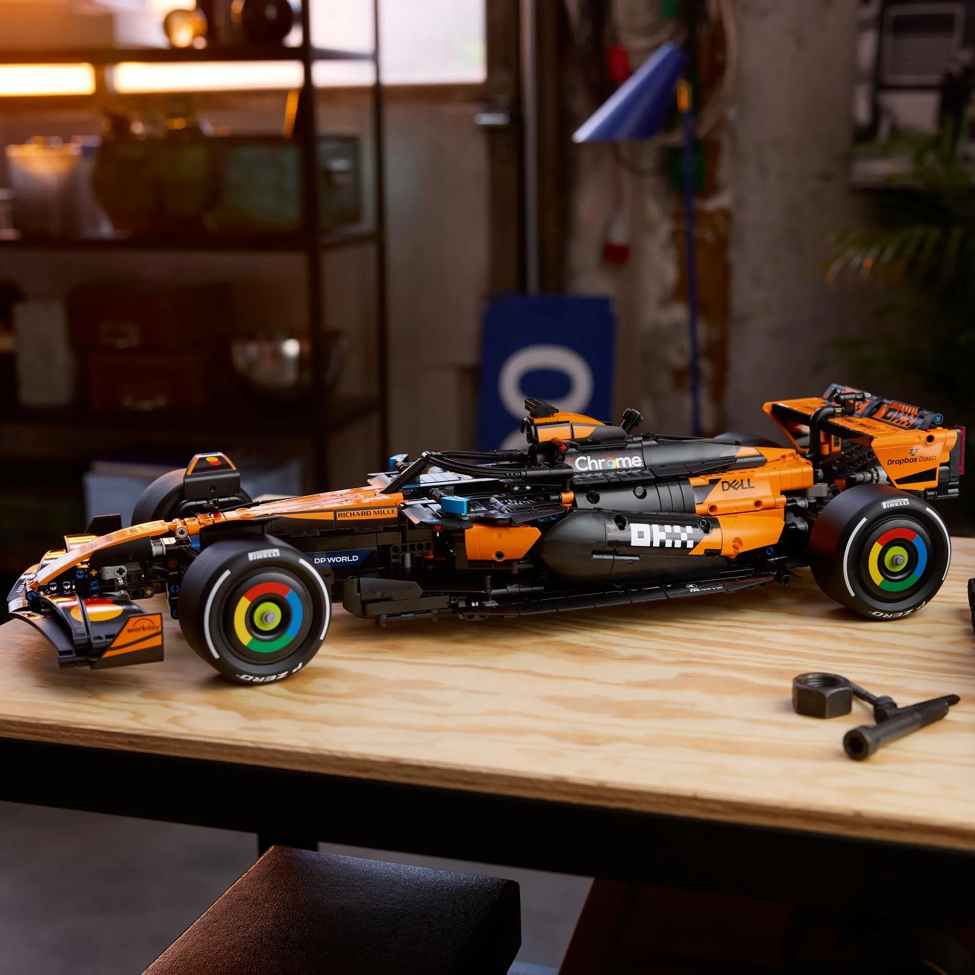 Конструктор LEGO Technic 42228 Болид McLaren MCL39 F1