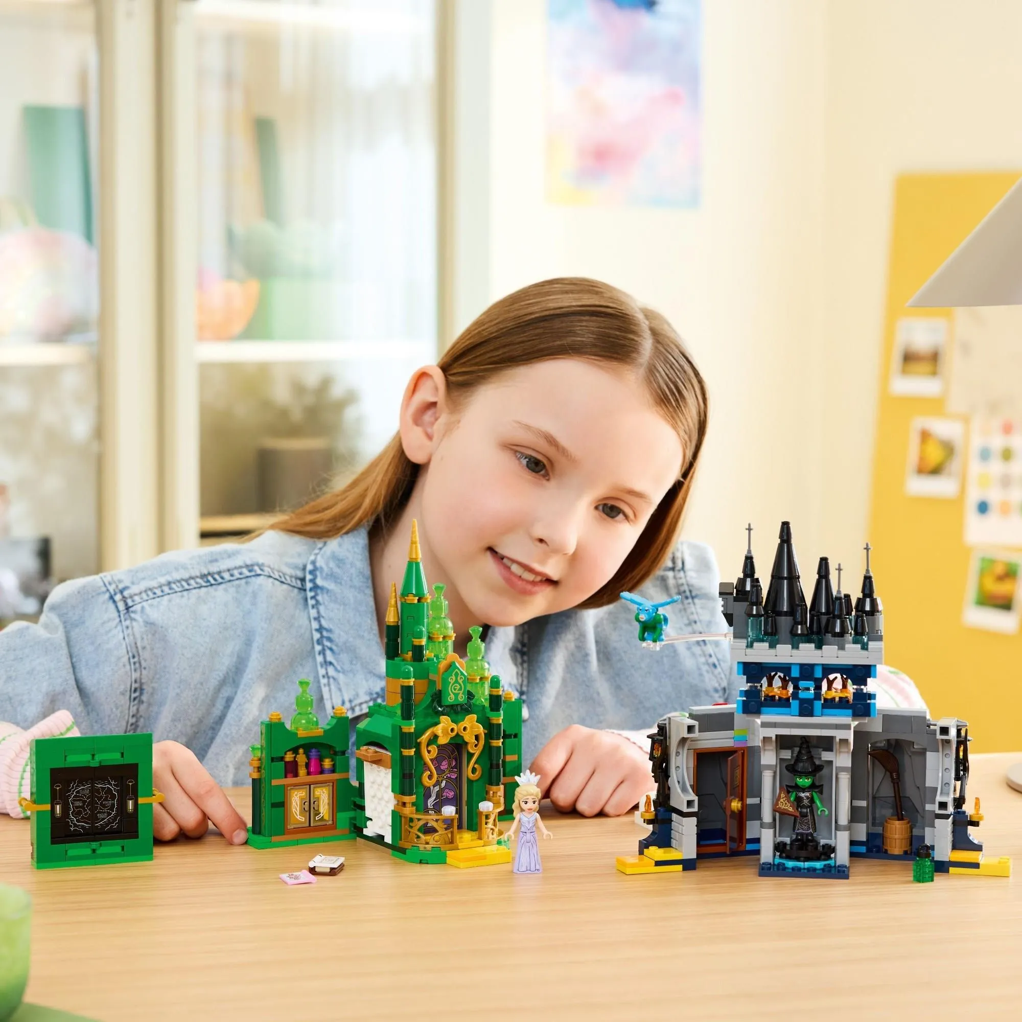 Конструктор LEGO Wicked 75689 Изумрудный город и замок Киамо Ко