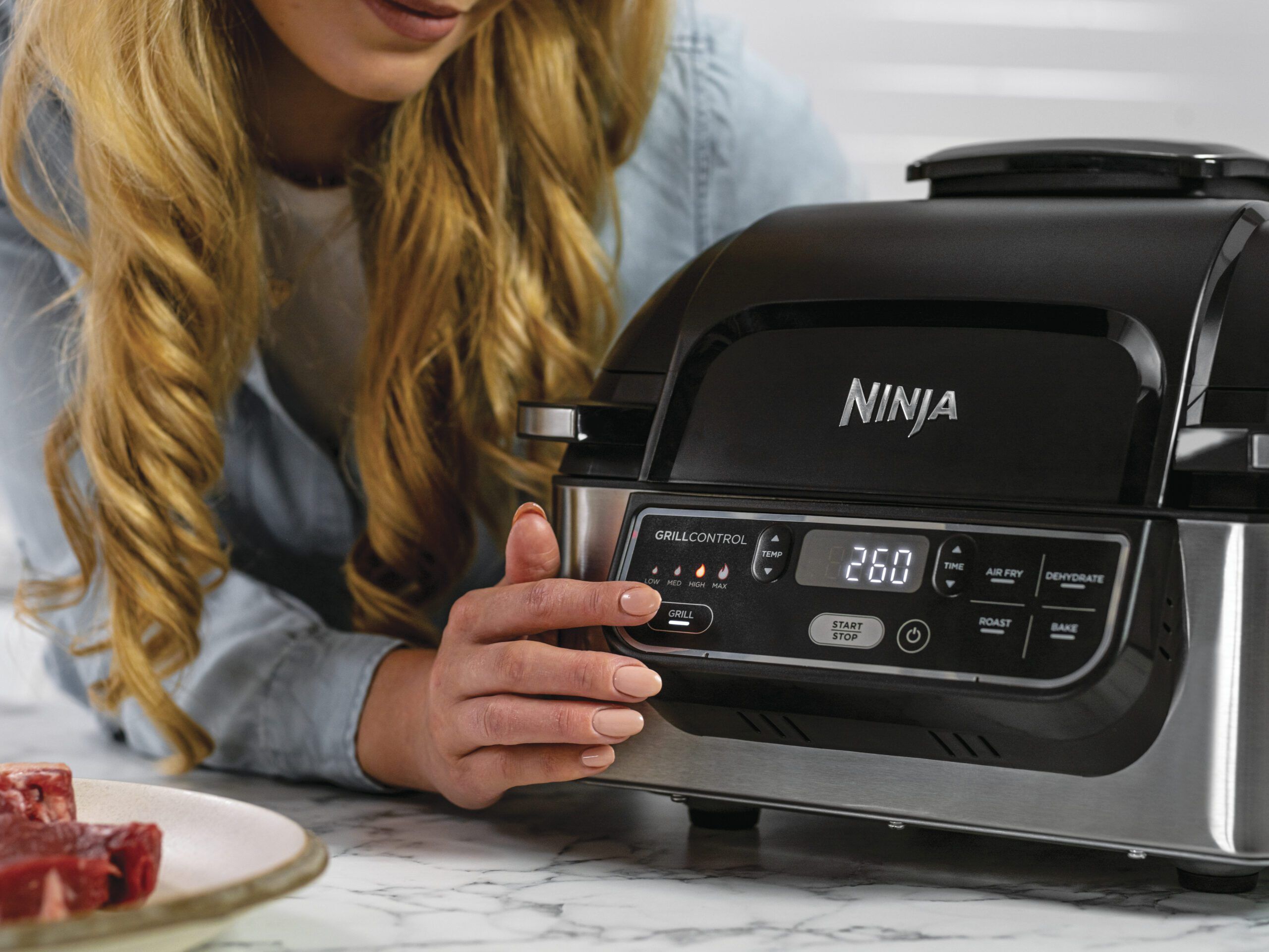 Электрогриль Ninja AG301EU