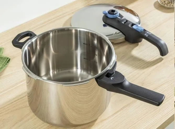 Скороварка Tefal SECURE TRENDY 6 л + корзина P2584301