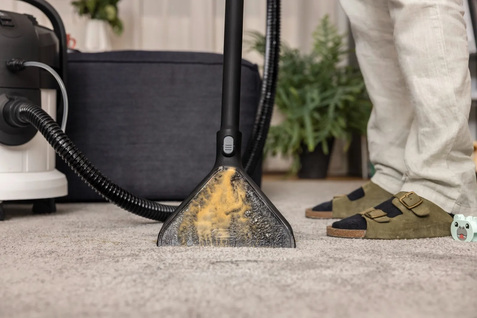 Моющий пылесос Karcher SE 4 1.081-157.0