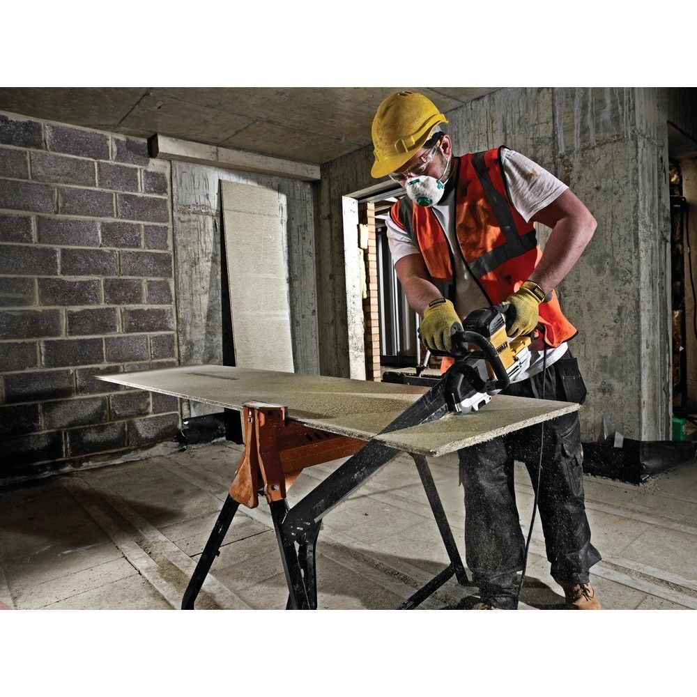 Пила DeWALT DWE397