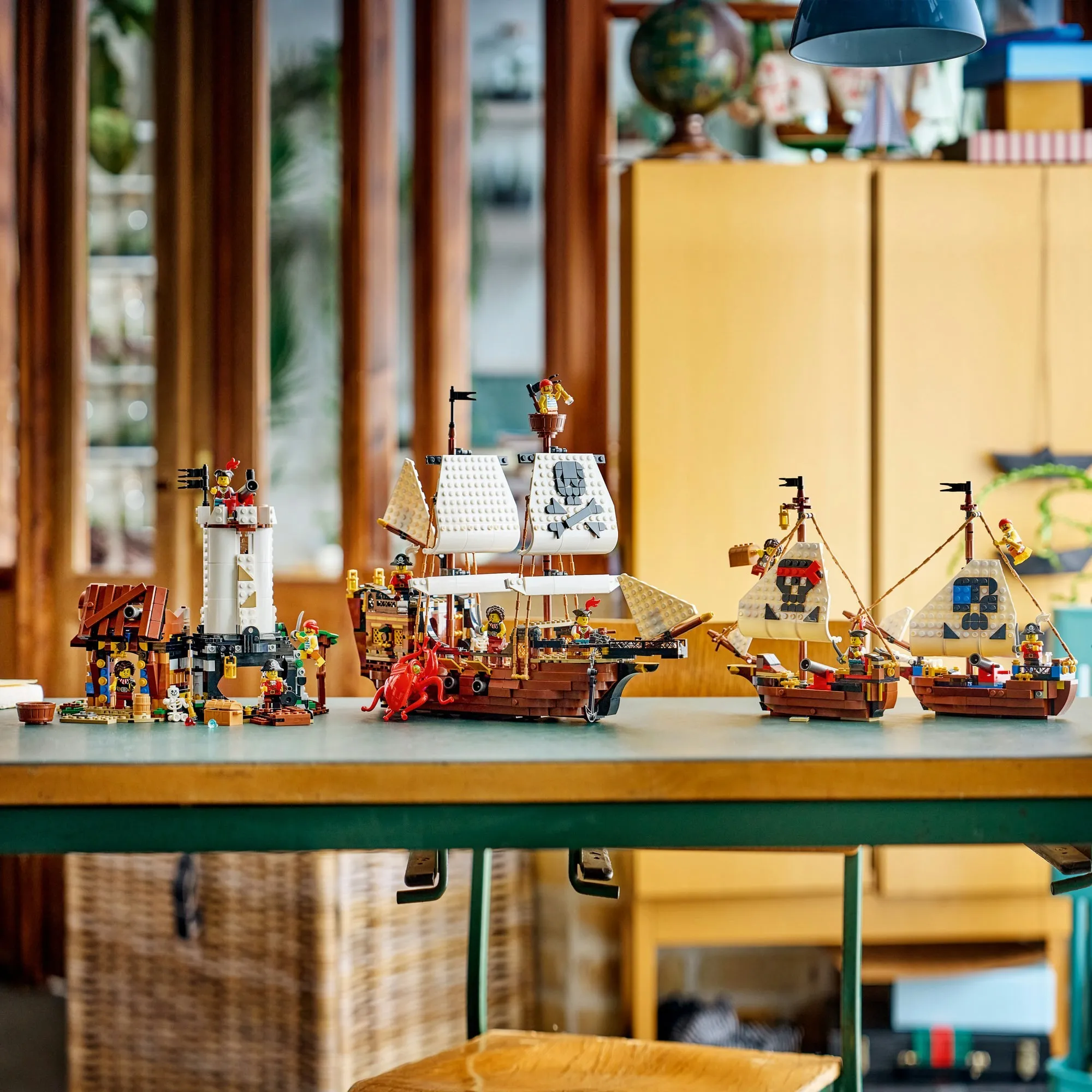 Конструктор LEGO Creator 3 в 1 31387 Легендарный пиратский корабль