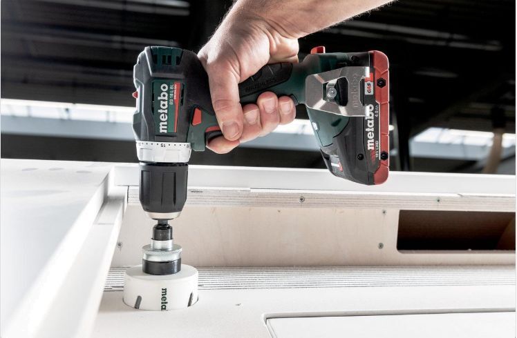 Дрель-шуруповёрт аккумуляторный Metabo BS 18 LT