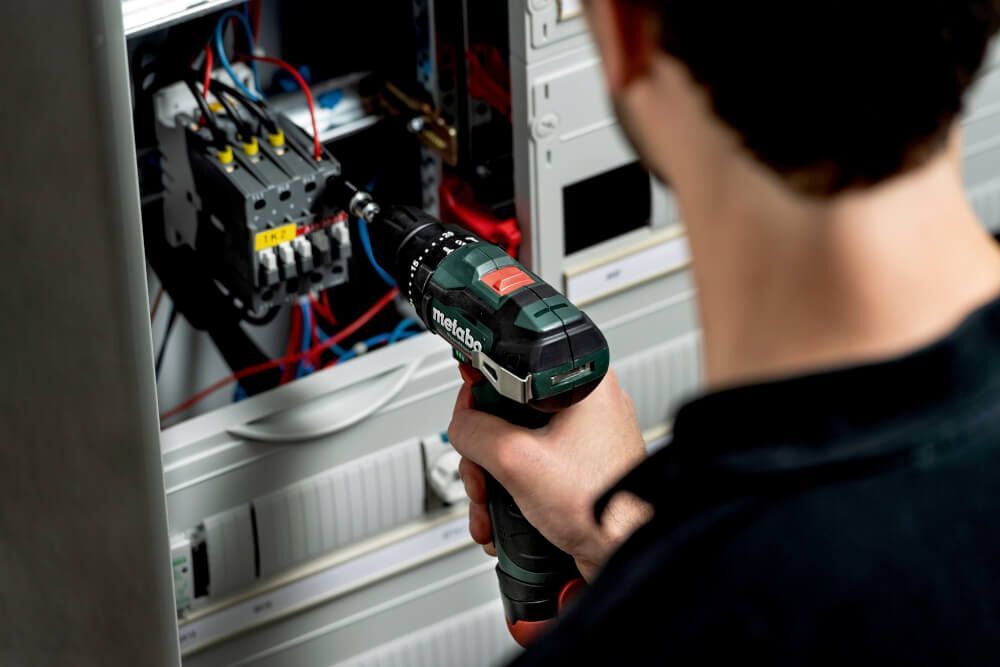 Шуруповерт ударный Metabo PowerMaxx SB BL (601784500) 12В, 2Х2,0АЧ, Кейс
