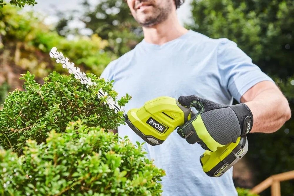 Аккумуляторные садовые ножницы RYOBI RY18GSA-0