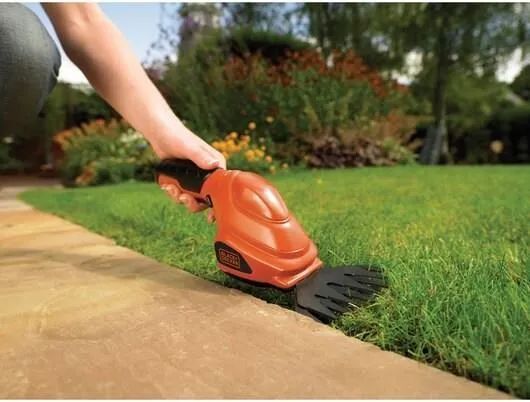 Ножницы аккумуляторные Black&Decker GSL200-QW 12.0 Ah/18 V с ЗУ
