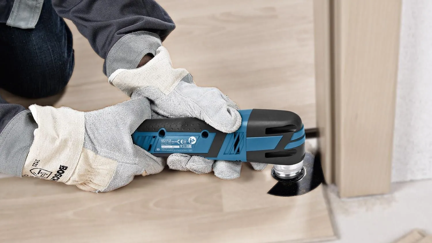 Реноватор Bosch GOP 12V-28 Professional 06018B5001, без АКБ и ЗУ
