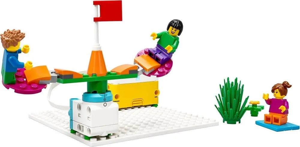 Конструктор LEGO Education 45345 Базовый набор SPIKE Essential