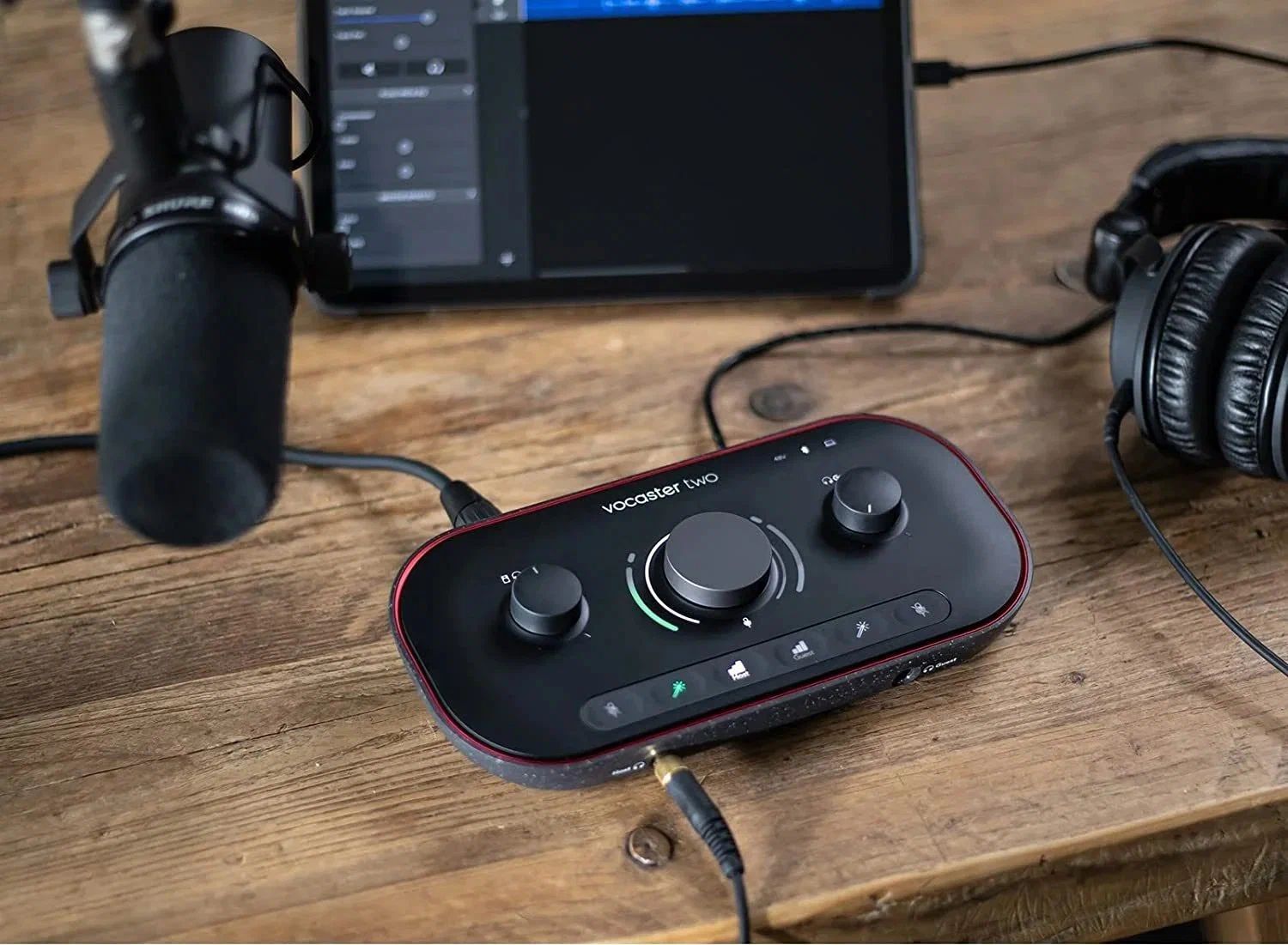 Аудиоинтерфейс Focusrite Vocaster Two