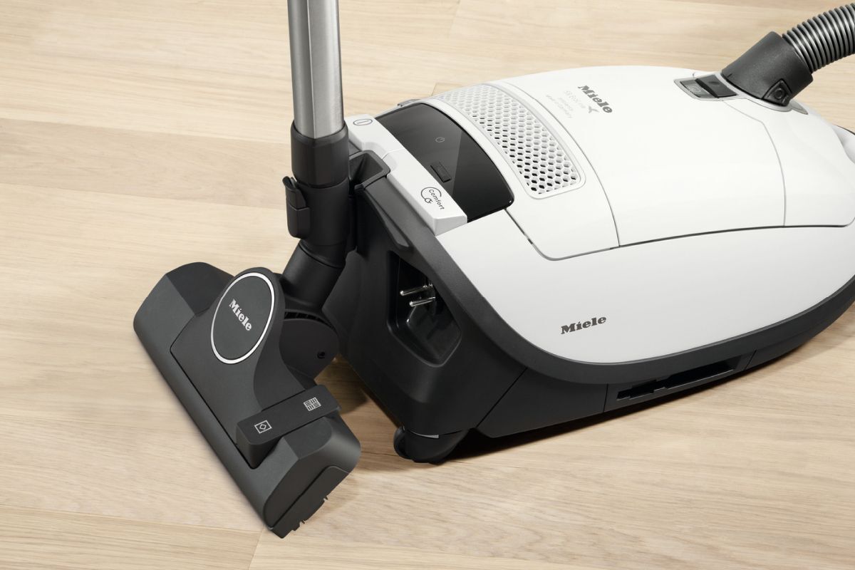 Пылесос Miele Complete C3 Allergy - SGFF5 White lotus