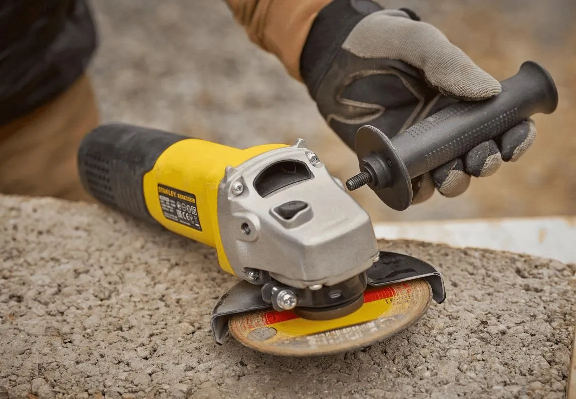 Эксцентриковая шлифовальная машина Stanley FMEG225VS