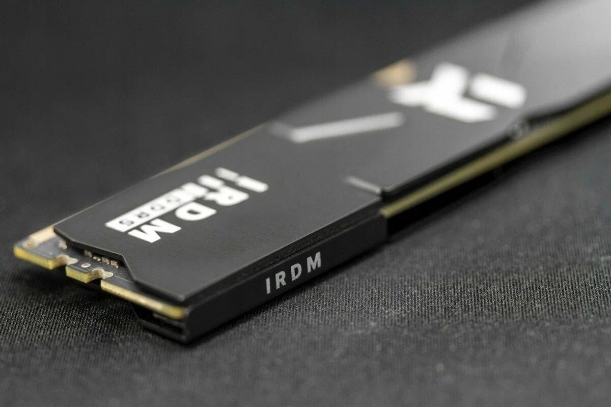 Оперативная память DDR5 GOODRAM IRDM 2x32 GB KIT 6000 МГц CL30 (IR6000D564L3064GDC)