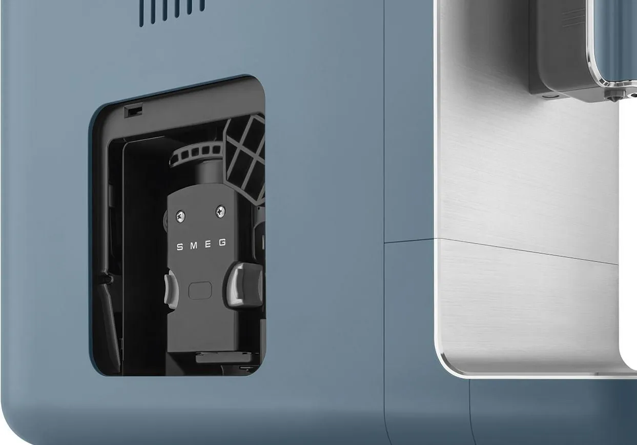 Кофемашина Smeg BCC12, цвет Storm Blue