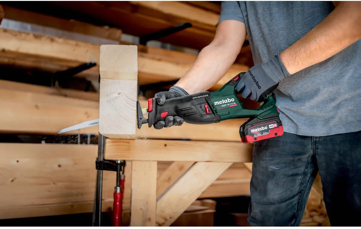 Аккумуляторная сабельная пила Metabo SSEP 18 LT BL 18 В, metaBOX, без АКБ и ЗУ