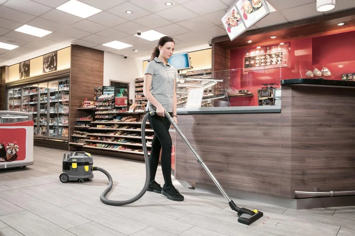 Аккумуляторный пылесос Karcher T 9/1 Bp 1.528-133.0