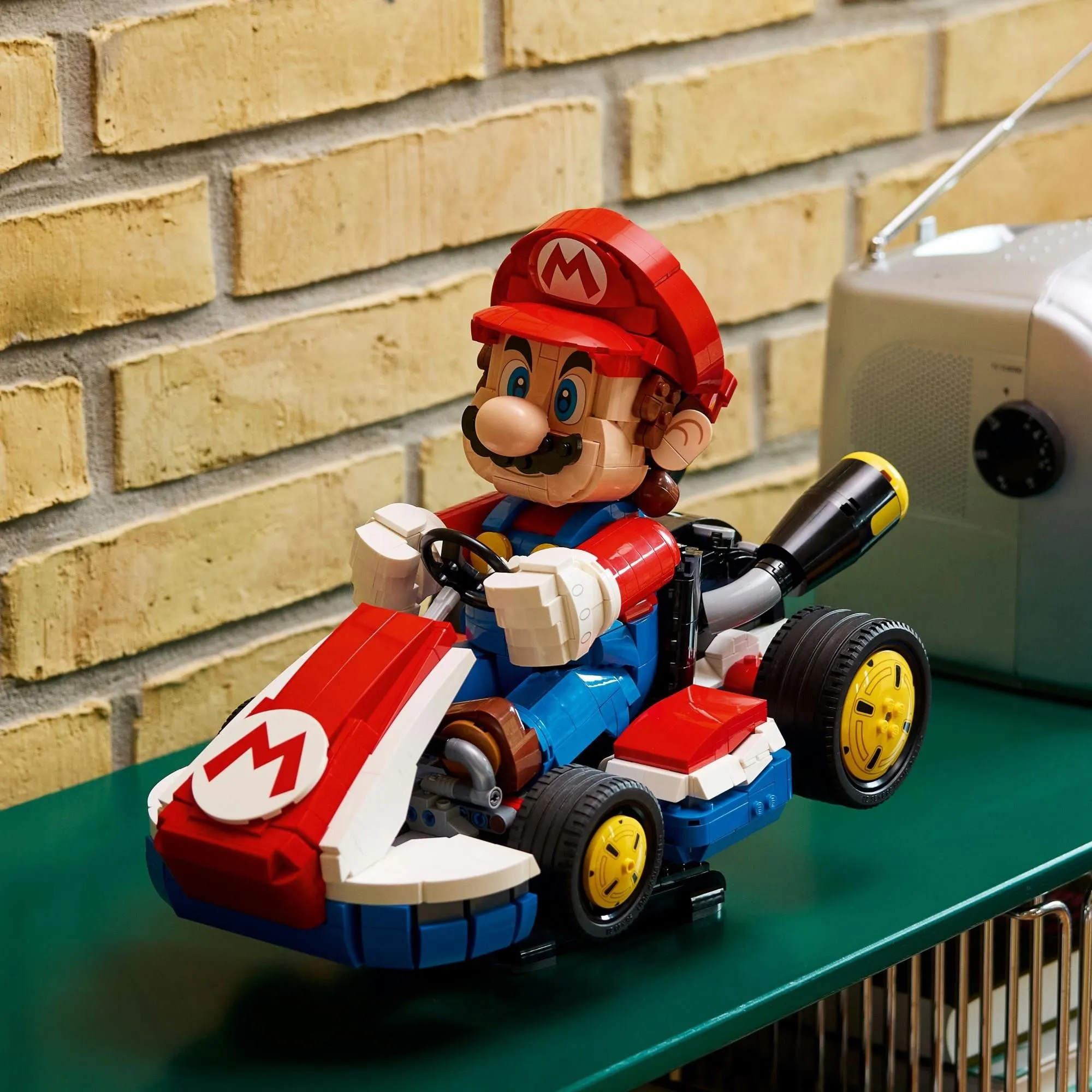 Конструктор LEGO Super Mario 72037 Mario Kart: стандартный карт Марио