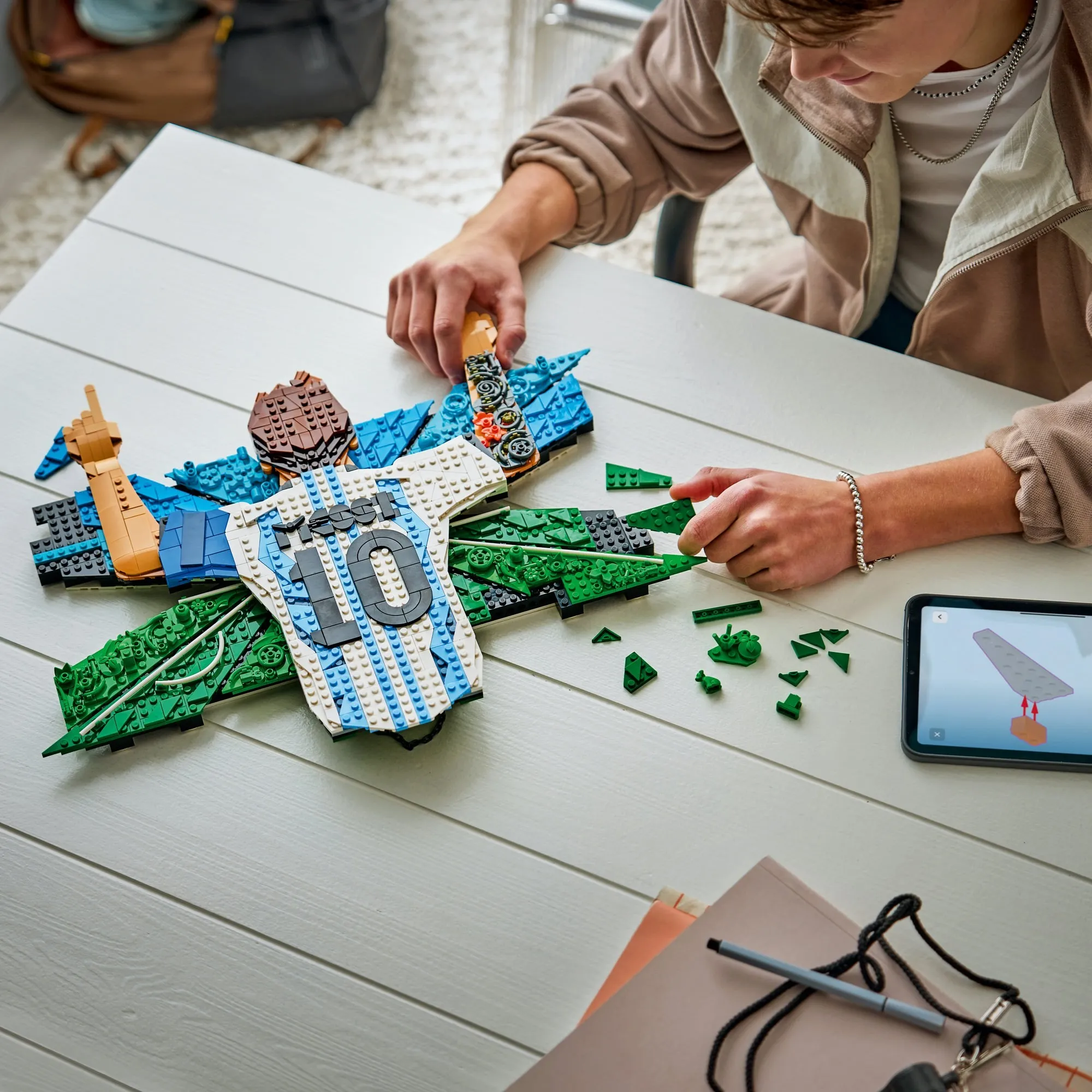 Конструктор LEGO Editions Football 43018 Лионель Месси — празднование гола