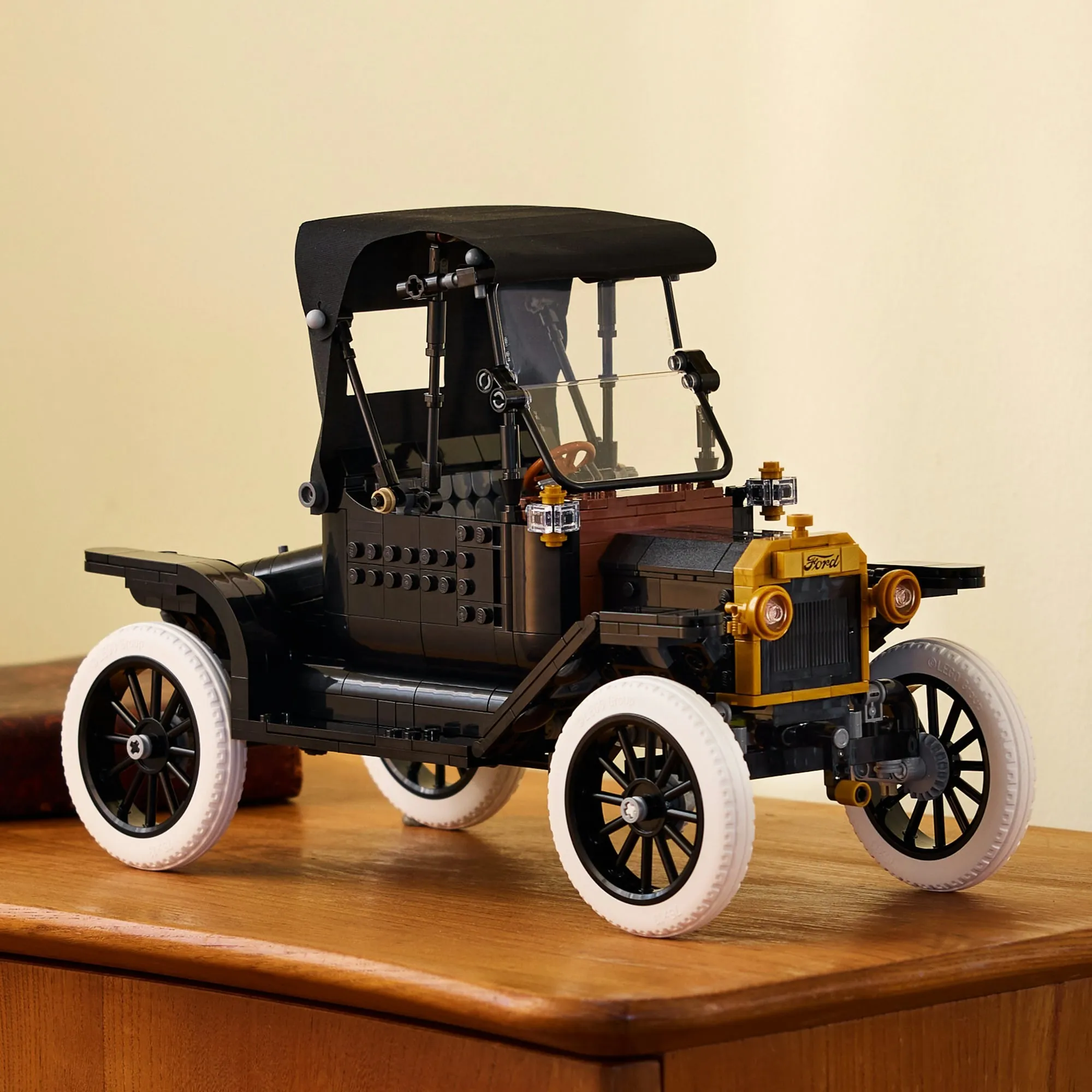 Конструктор LEGO Icons 11376 Ford Model T