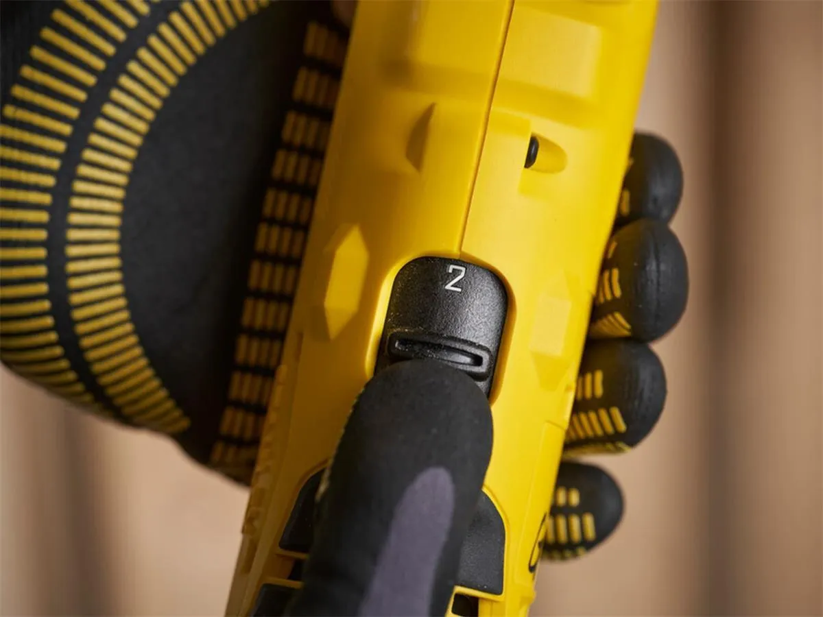 Аккумуляторная угловая дрель Stanley FATMAX V20 SFMCD750B 18 В, без АКБ и ЗУ
