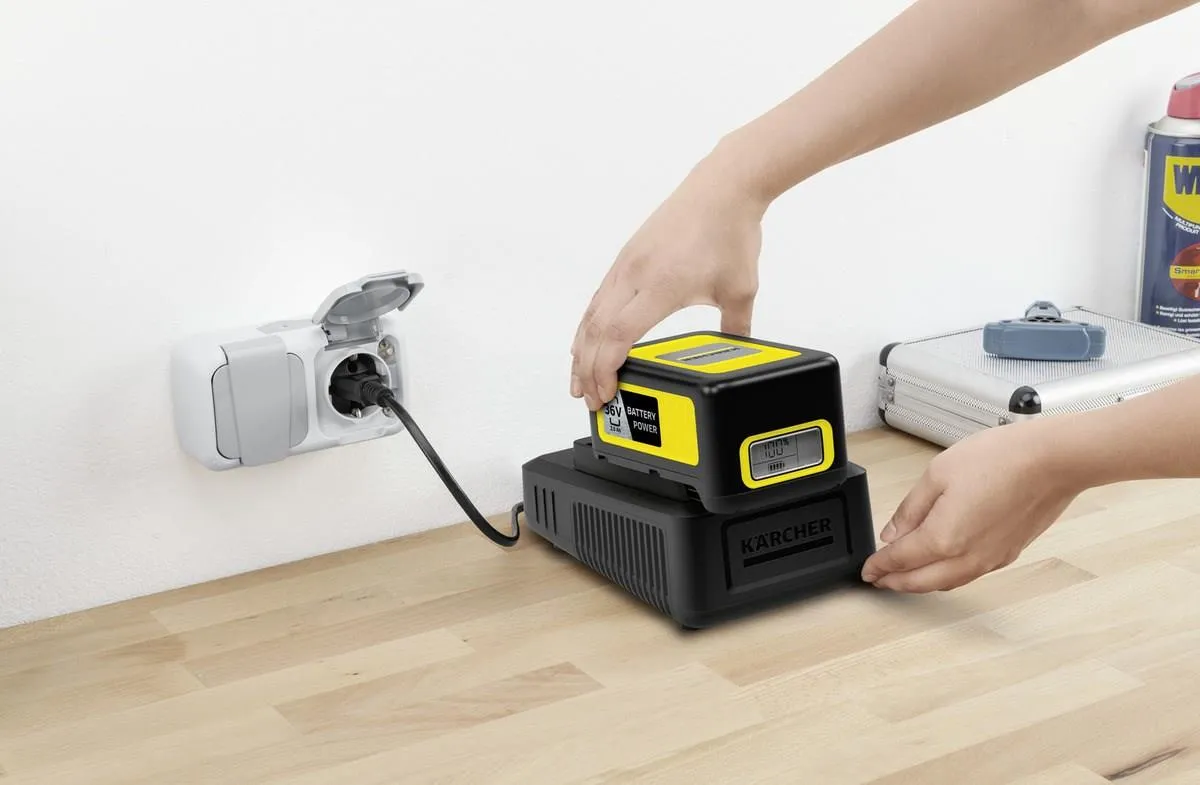 Быстрозарядное устройство Karcher Battery Power 36 В 2.445-033.0