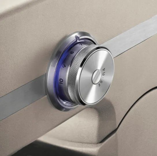 Кухонный комбайн Electrolux EKM5570