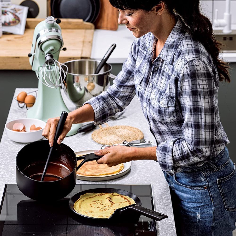 Классическая кованая алюминиевая кастрюля Kitchenaid объемом 1,5 л (Cc005683001), 16 см, можно использовать в духовке и посудомоечной машине, черный