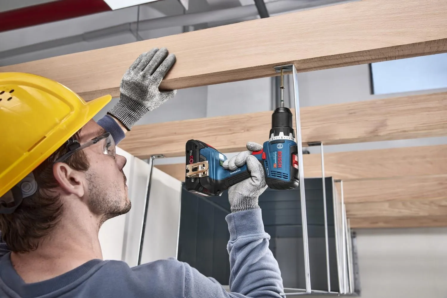Дрель-шуруповёрт Bosch GSR 18V-65 Professional 06019N3203